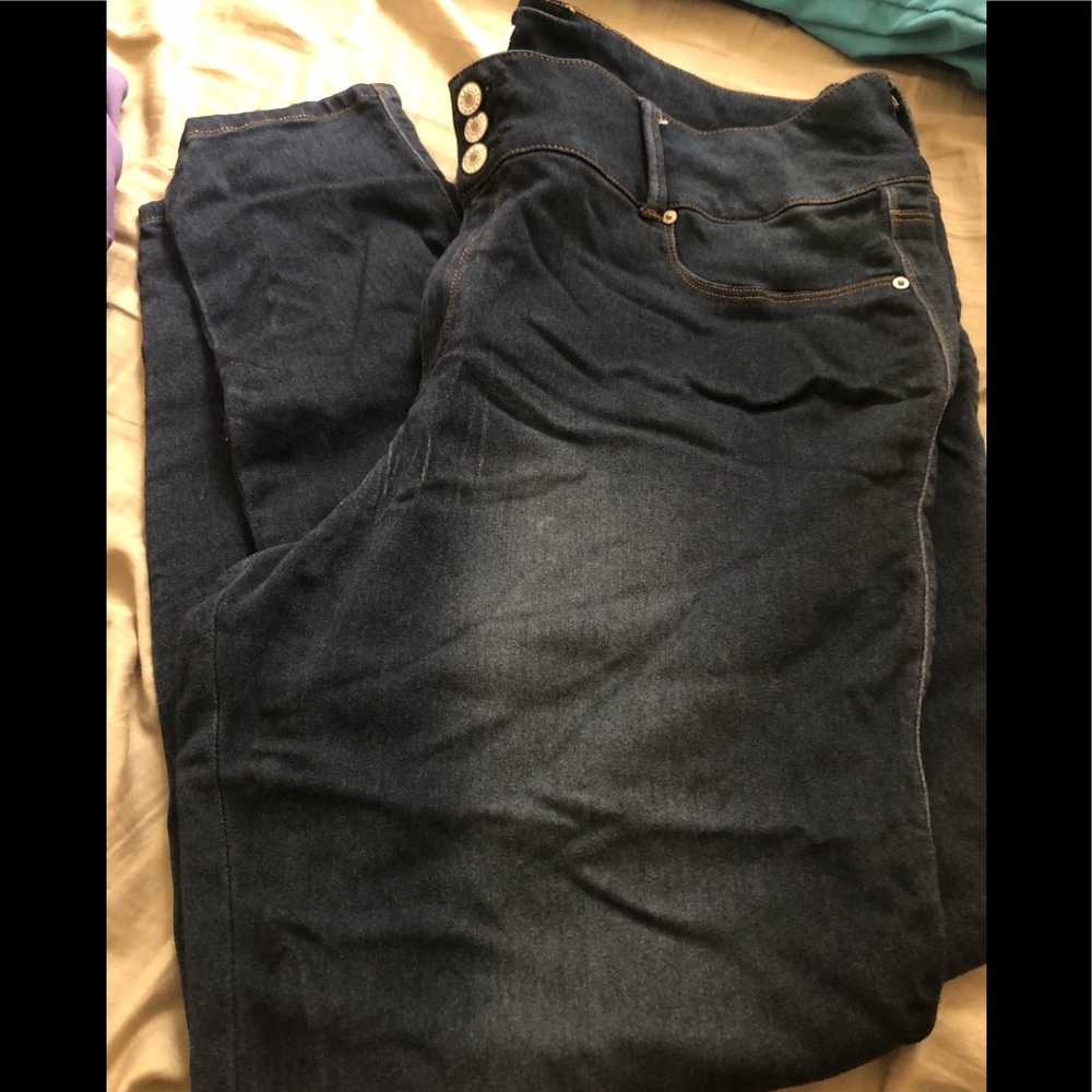 Rebel Wilson Hugh waisted Stretch Jeans